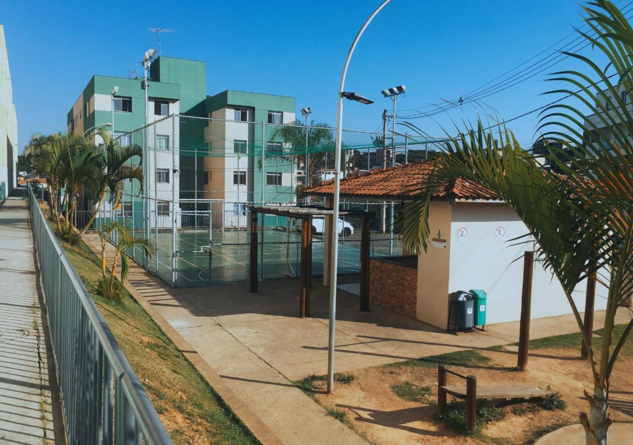 Elegancia E Conforto No Centro Da Cidade เวสปาเซียโน ภายนอก รูปภาพ